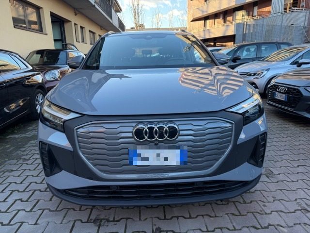 AUDI Q4 e-tron usata, con Airbag