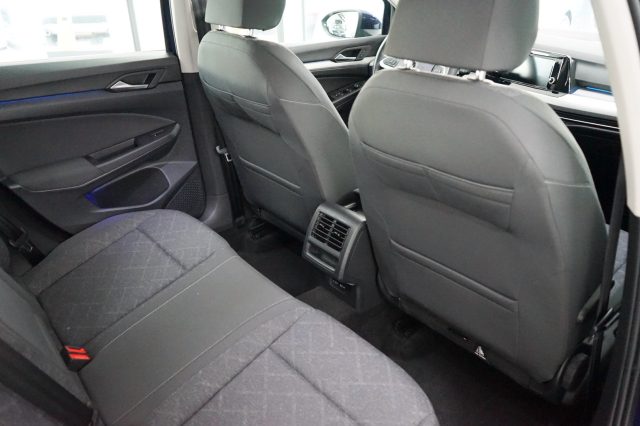 VOLKSWAGEN Golf usata, con Airbag testa