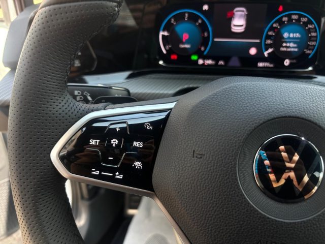 VOLKSWAGEN Golf usata, con Cruise Control