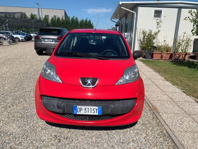 PEUGEOT 107 usata, con Airbag