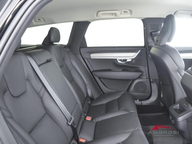 VOLVO V90 Cross Country usata 10
