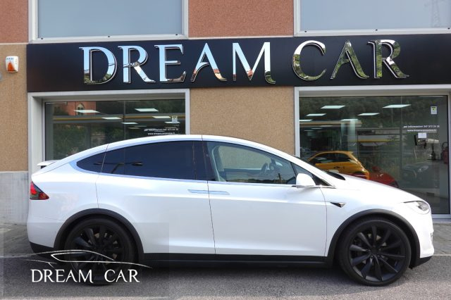 TESLA Model X usata, con Boardcomputer
