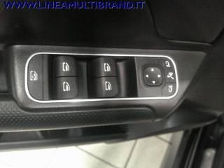MERCEDES-BENZ GLB 180 usata, con Climatizzatore