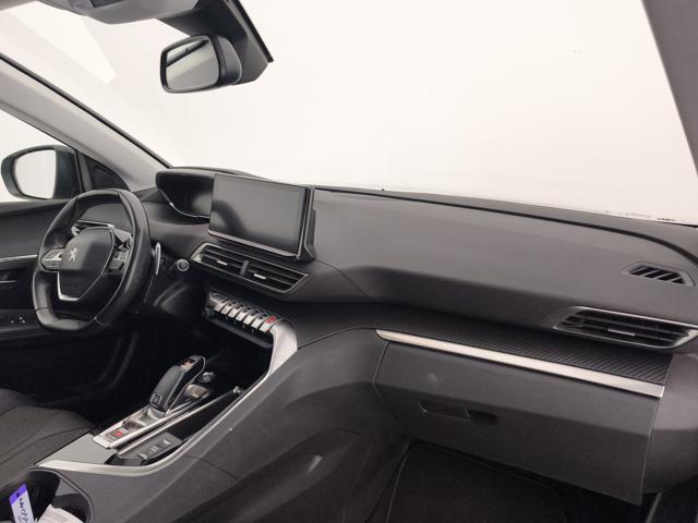 PEUGEOT 3008 usata, con Sensori di parcheggio anteriori
