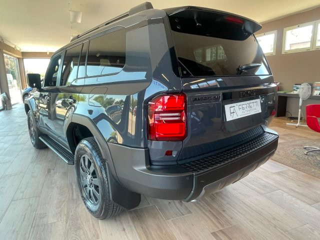 TOYOTA Land Cruiser usata, con Climatizzatore