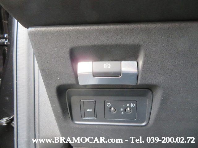 LAND ROVER Discovery Sport usata, con ESP