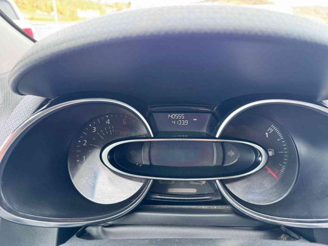 RENAULT Clio usata, con Controllo automatico clima