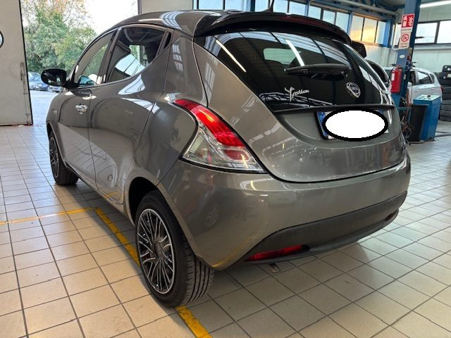 LANCIA Ypsilon usata, con ESP