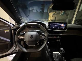 PEUGEOT 2008 usata, con Specchietti laterali elettrici
