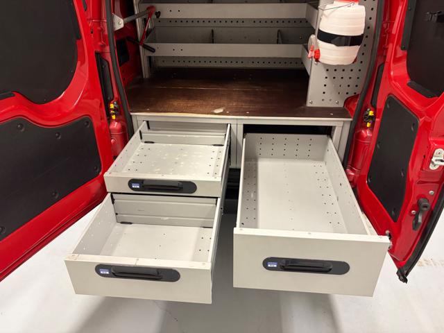 FIAT Fiorino usata, con Autoradio digitale