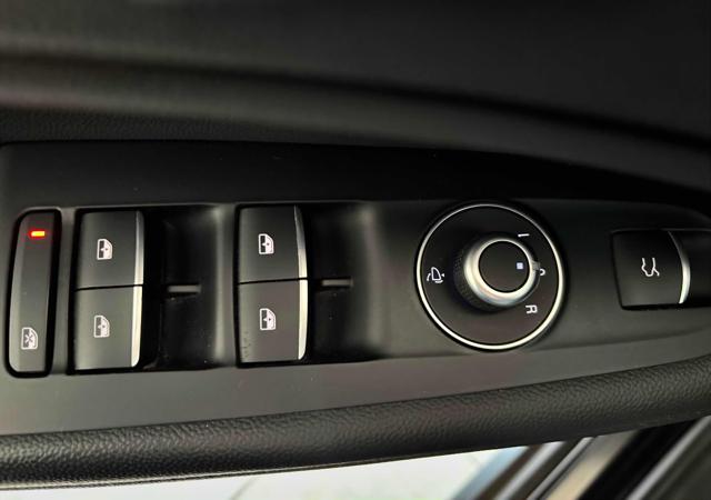 ALFA ROMEO Stelvio usata, con Climatizzatore