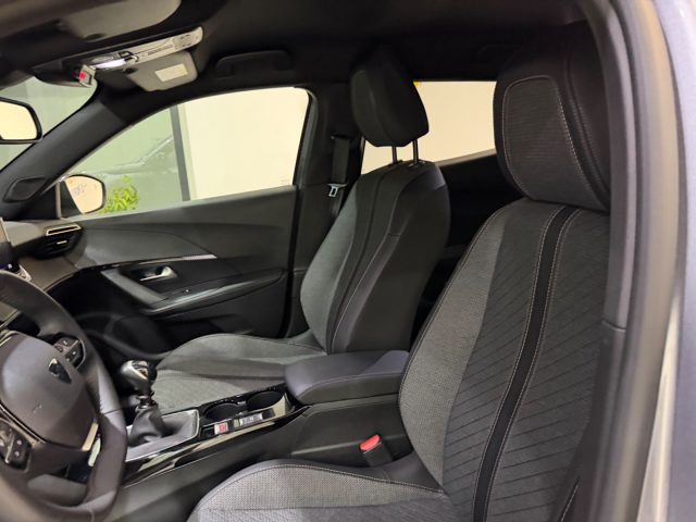 PEUGEOT 2008 usata, con Climatizzatore automatico, 2 zone