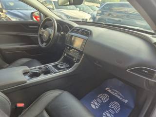 JAGUAR XE usata, con Controllo trazione