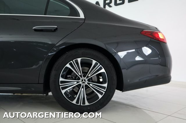 MERCEDES-BENZ E 220 usata, con Airbag testa