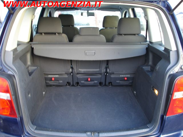 VOLKSWAGEN Touran usata 13