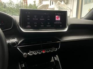 PEUGEOT 2008 usata, con Touch screen