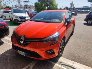 RENAULT Clio TCe 100 CV GPL 5 porte Techno km 5000 originali