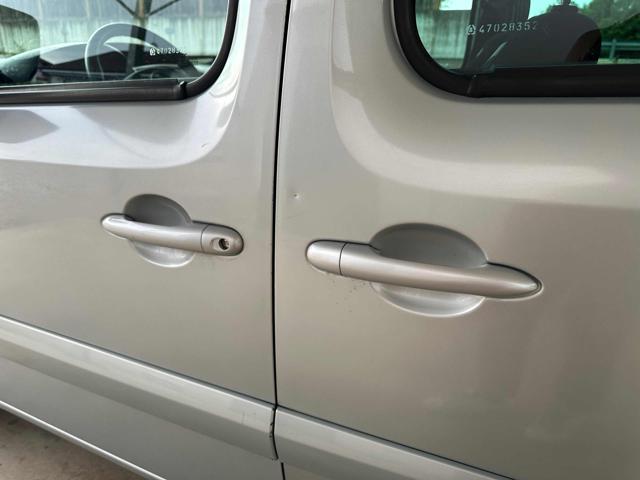 RENAULT Kangoo usata 61
