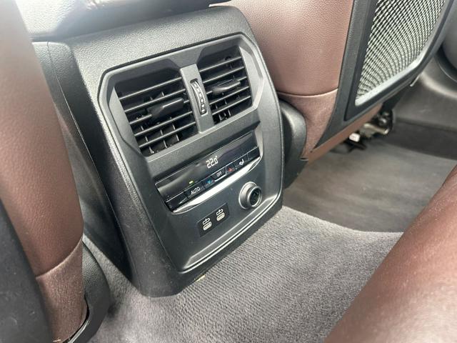 BMW 320 usata, con Interni in pelle
