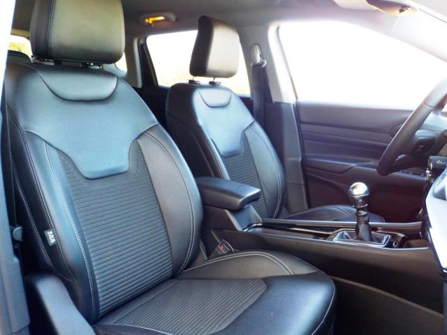 JEEP Compass usata, con Volante in pelle