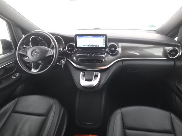 MERCEDES-BENZ EQV usata, con Cerchi in lega