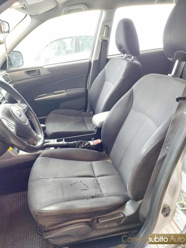 SUBARU Forester usata, con Controllo automatico clima