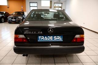 MERCEDES-BENZ E 300 usata, con Fendinebbia