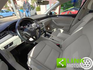 VOLKSWAGEN Passat Variant usata, con Sound system