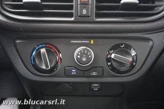 HYUNDAI i10 usata 16