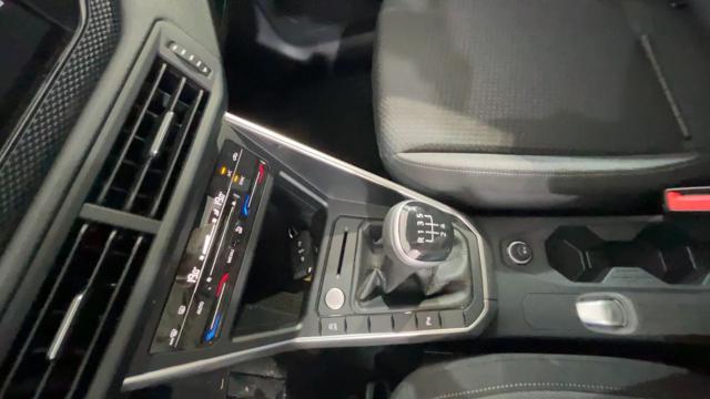 VOLKSWAGEN Taigo usata, con Cruise Control