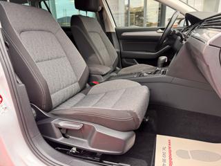VOLKSWAGEN Passat Variant usata, con Climatizzatore