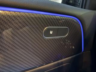 MERCEDES-BENZ GLB 200 usata, con Regolazione elettrica sedili