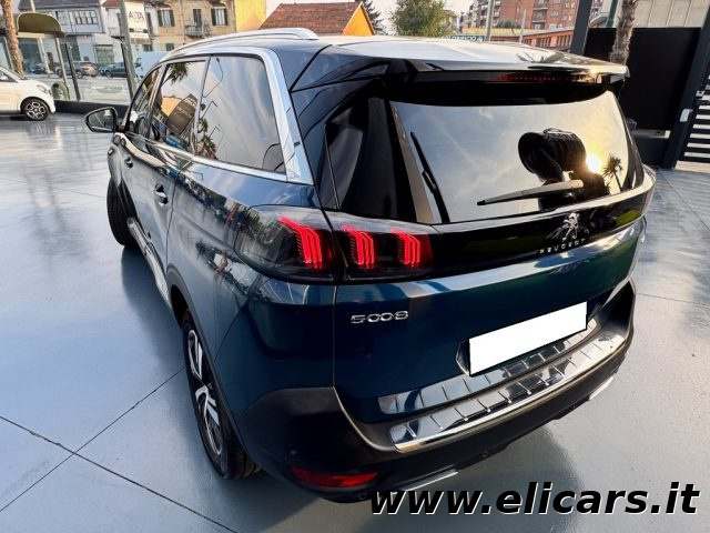 PEUGEOT 5008 usata, con Autoradio