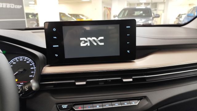 EMC Quattro usata, con Autoradio digitale