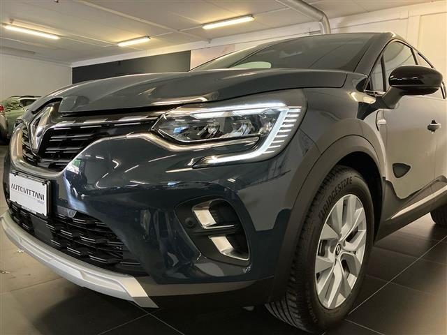RENAULT Captur usata 6