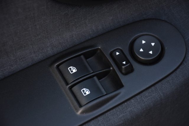 LANCIA Ypsilon usata, con USB