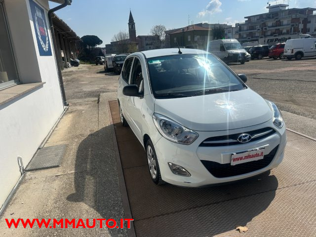 HYUNDAI i10 usata, con Airbag laterali