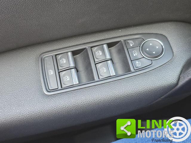RENAULT Captur usata, con Fari LED