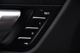 PORSCHE Macan usata, con Specchietti laterali elettrici