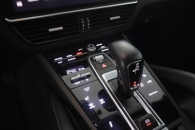 PORSCHE Cayenne usata 13