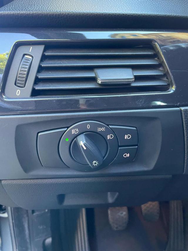 BMW 320 usata, con Fari Xenon