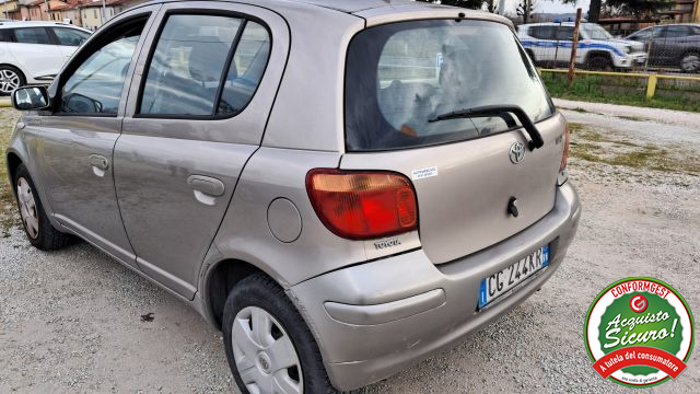 TOYOTA Yaris usata, con Boardcomputer
