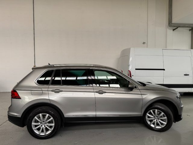 VOLKSWAGEN Tiguan usata, con Airbag laterali