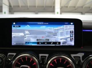 MERCEDES-BENZ CLA 200 usata, con Cerchi in lega