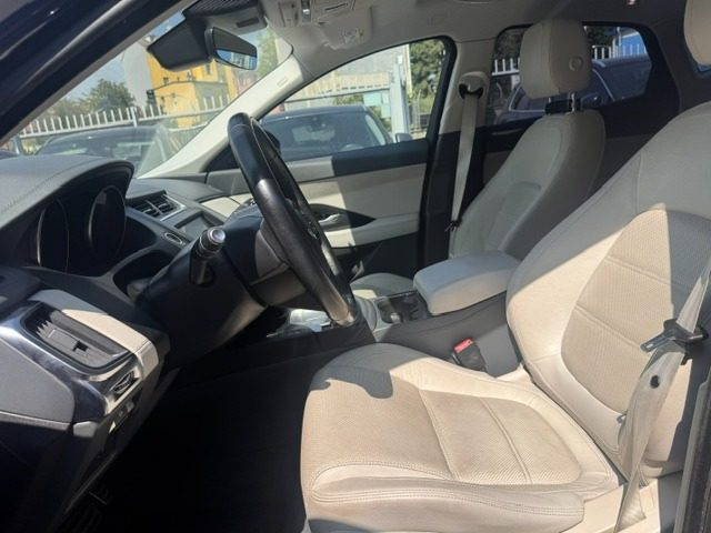 JAGUAR E-Pace usata 9