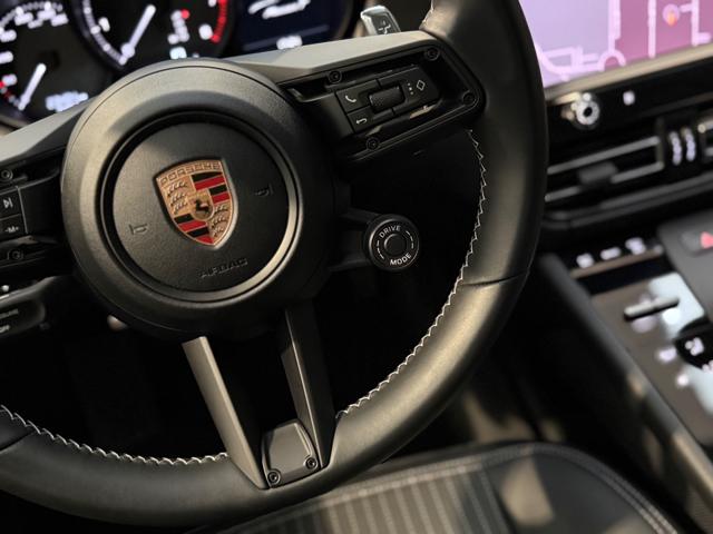 PORSCHE Macan usata, con Luci diurne LED