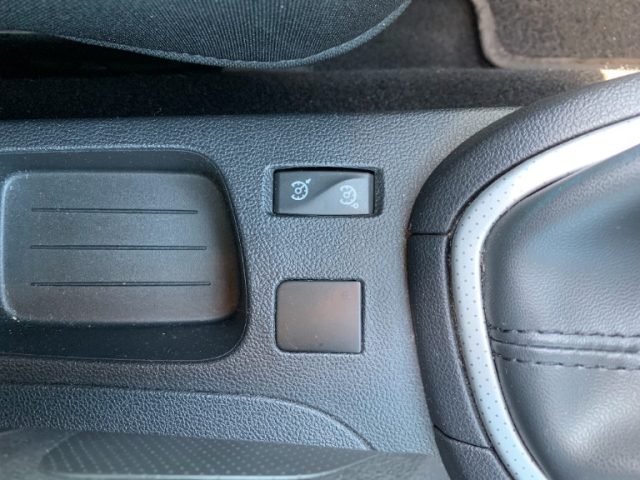 RENAULT Clio usata, con USB