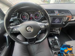 VOLKSWAGEN Touran usata, con Park Distance Control