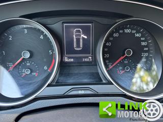 VOLKSWAGEN Passat Variant usata, con Fendinebbia