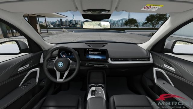 BMW iX1 usata 8